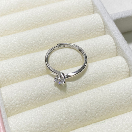 Anello Solitario Regolabile da 4mm in Argento 925