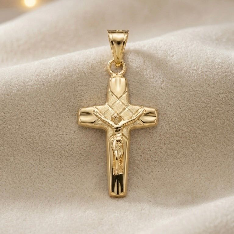 Pendente Croce con Cristo in Argento 925 Placcato Oro