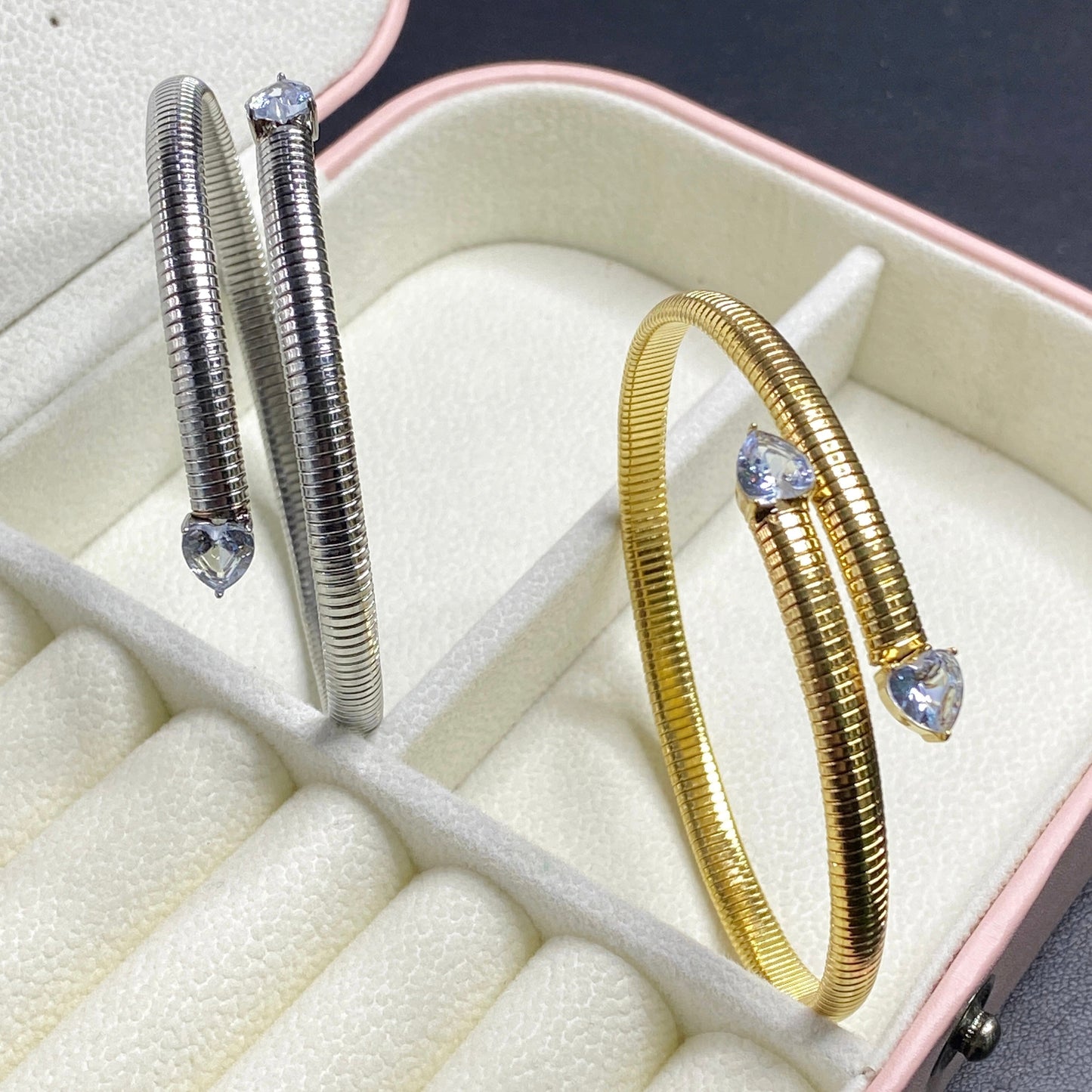 Bracciale Donna in Acciaio mod. Snake Piatto con Cuori Bloom Oro Gioielleria