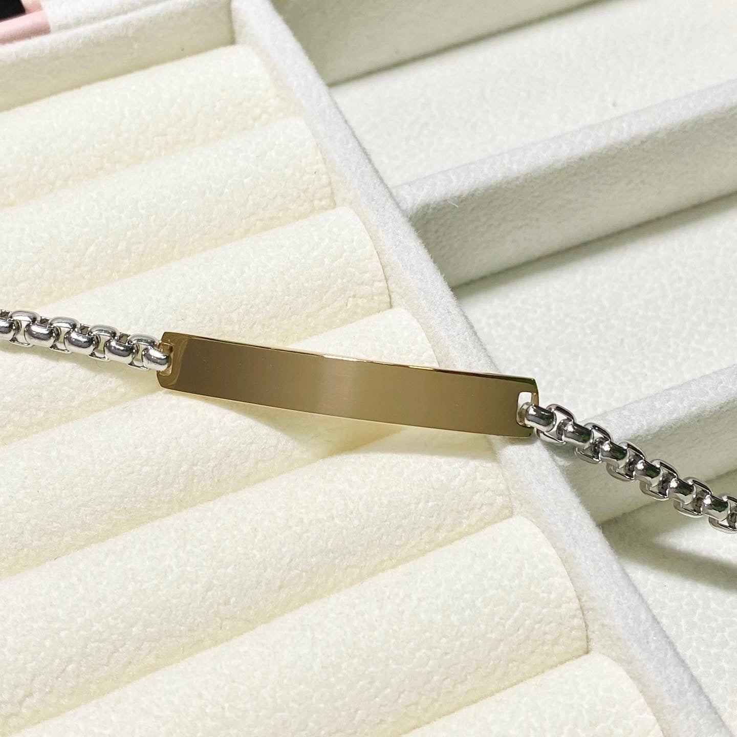 Bracciale Unisex in Acciaio con Targhetta Centrale Personalizzabile