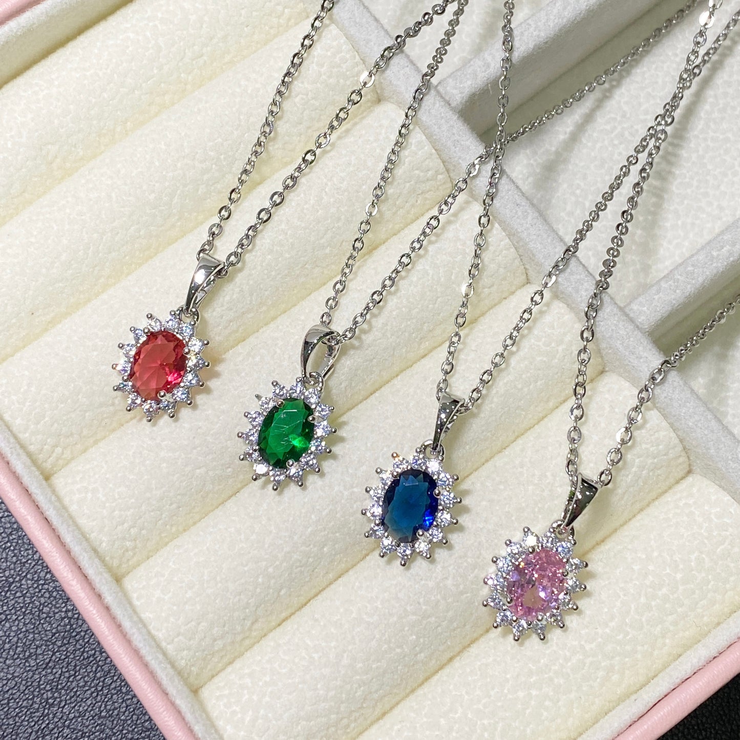 Collana Donna Kate in Acciaio e Ottone con Zirconi