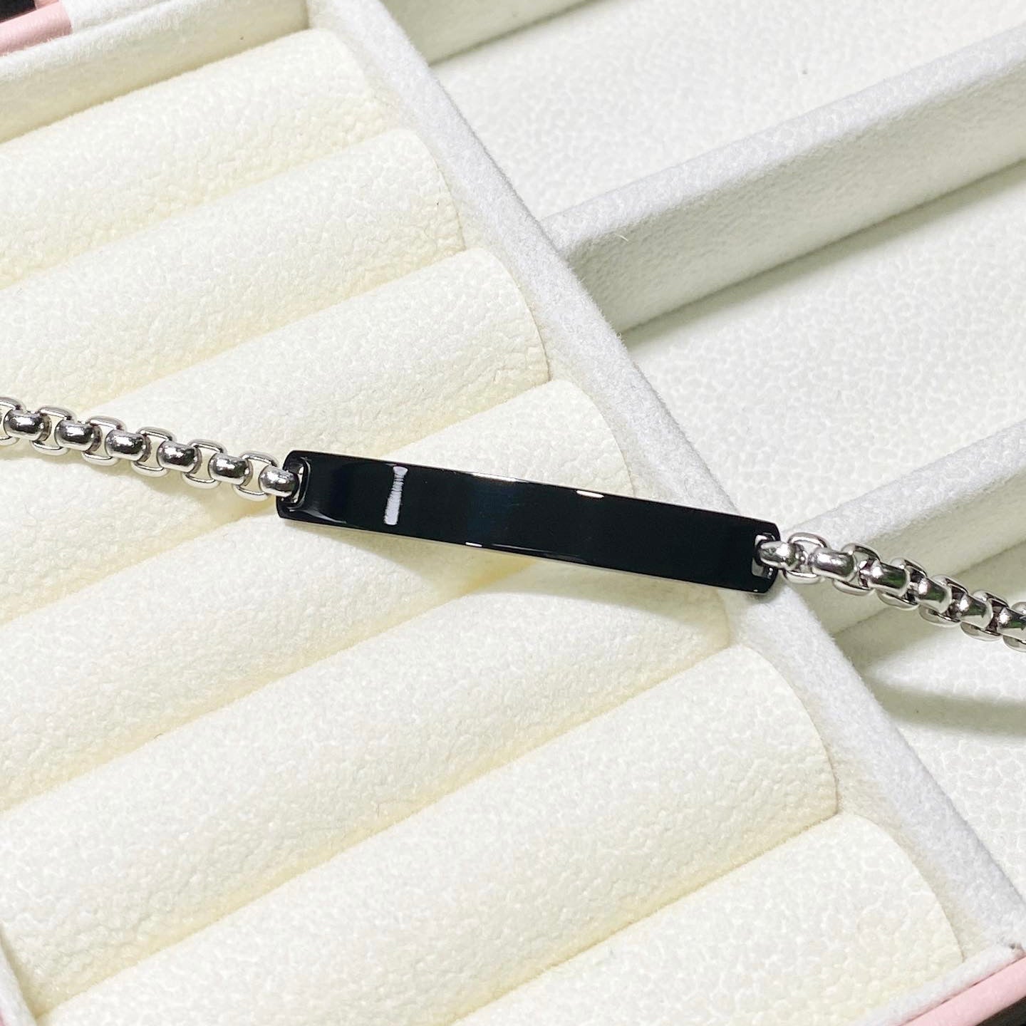 Bracciale Unisex in Acciaio con Targhetta Centrale Personalizzabile