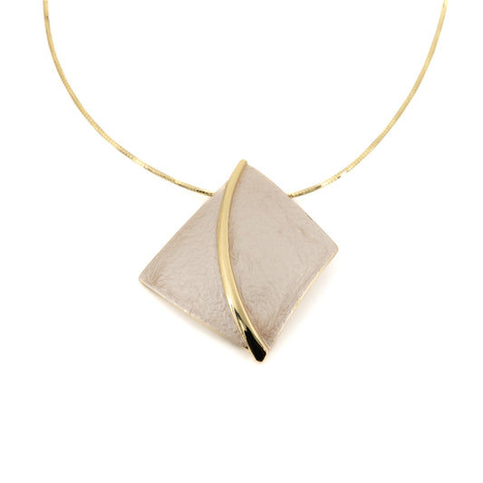 Collana filo semi rigido corto con rombo stilizzato - KLK Gioielli