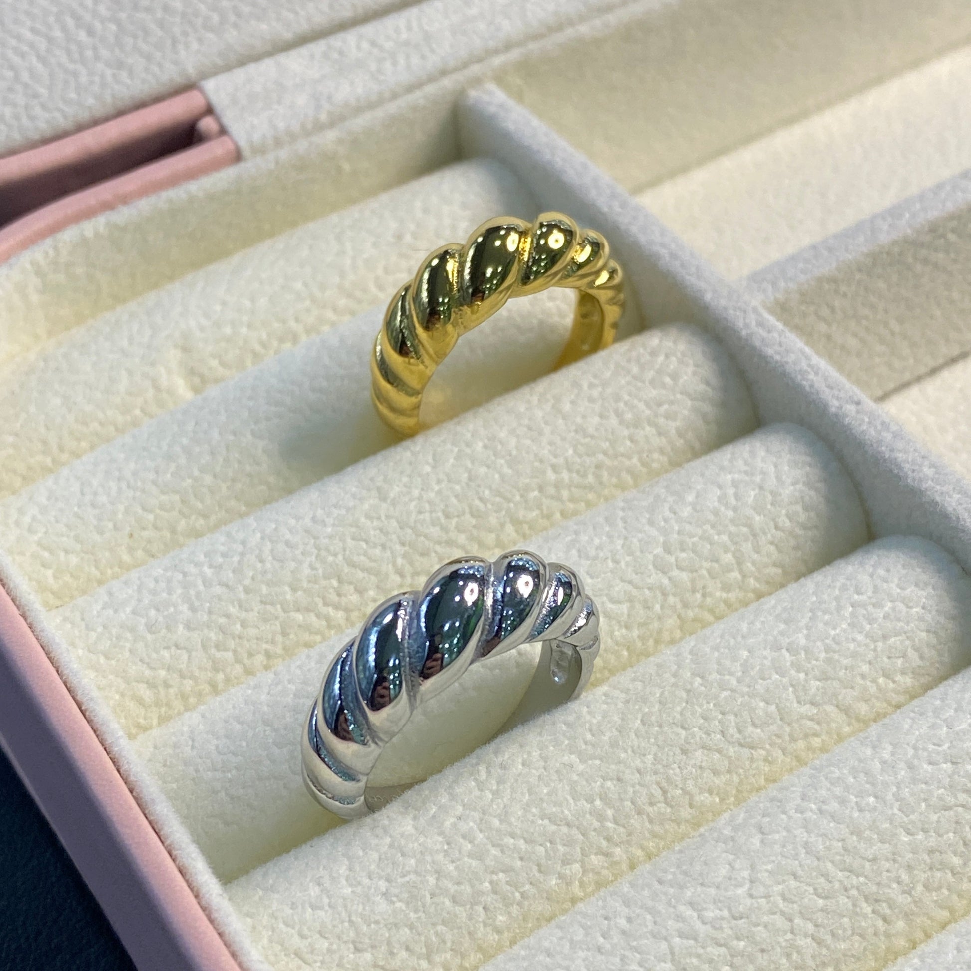 Anello Donna in Acciaio Conchiglia Argento