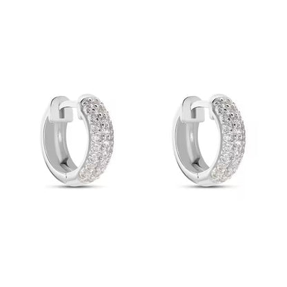 Orecchini Hoop Bombato con Pavè Zirconi in Argento 925 da 13,5mm Bloom Oro Gioielleria